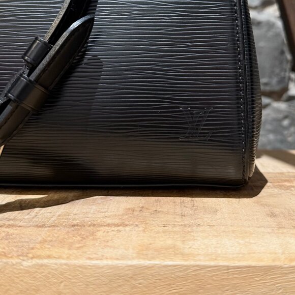 Louis Vuitton Black Epi Leather Brea MM Two Way Bag - Picture 3 of 15